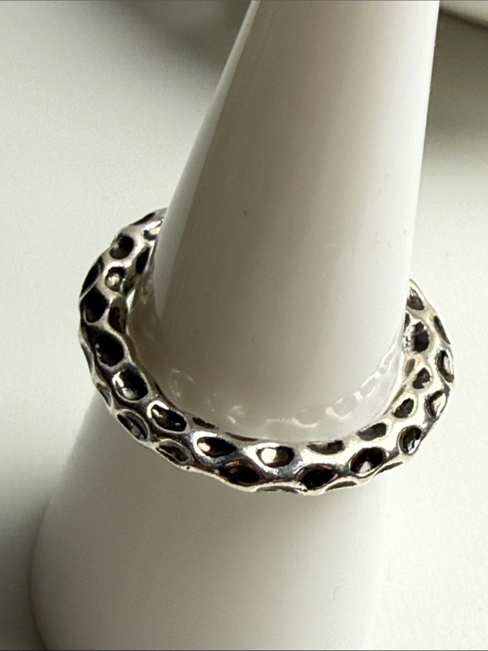 Textured Band Ring in Silver tone untested Sz 7.5